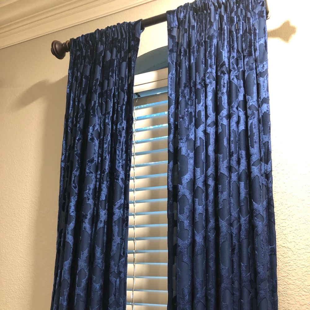 9 Z Gallerie Sapphire Monaco Panels 54x84